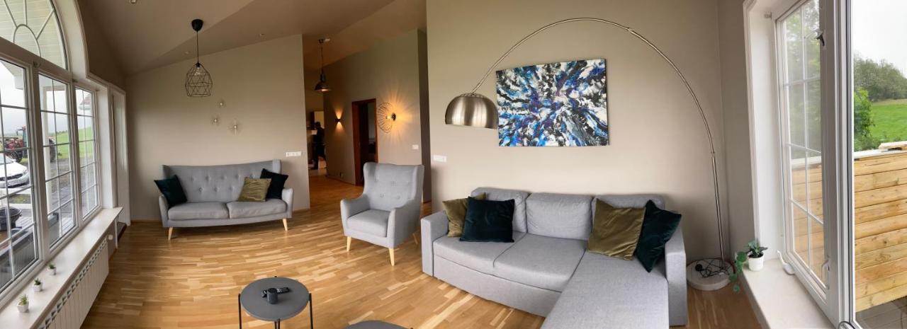 Iceland Inn Lodge, Entire Place With Hot Tub. Селфос Екстериор снимка