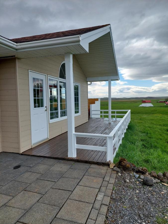 Iceland Inn Lodge, Entire Place With Hot Tub. Селфос Екстериор снимка